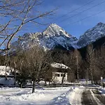 Haus Sonnenspitze - Fam. Nessler 아파트 *